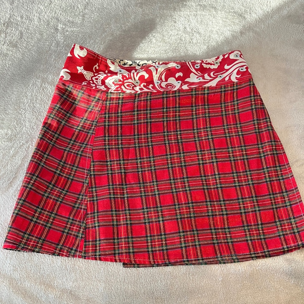 Fun reversible snap skirt